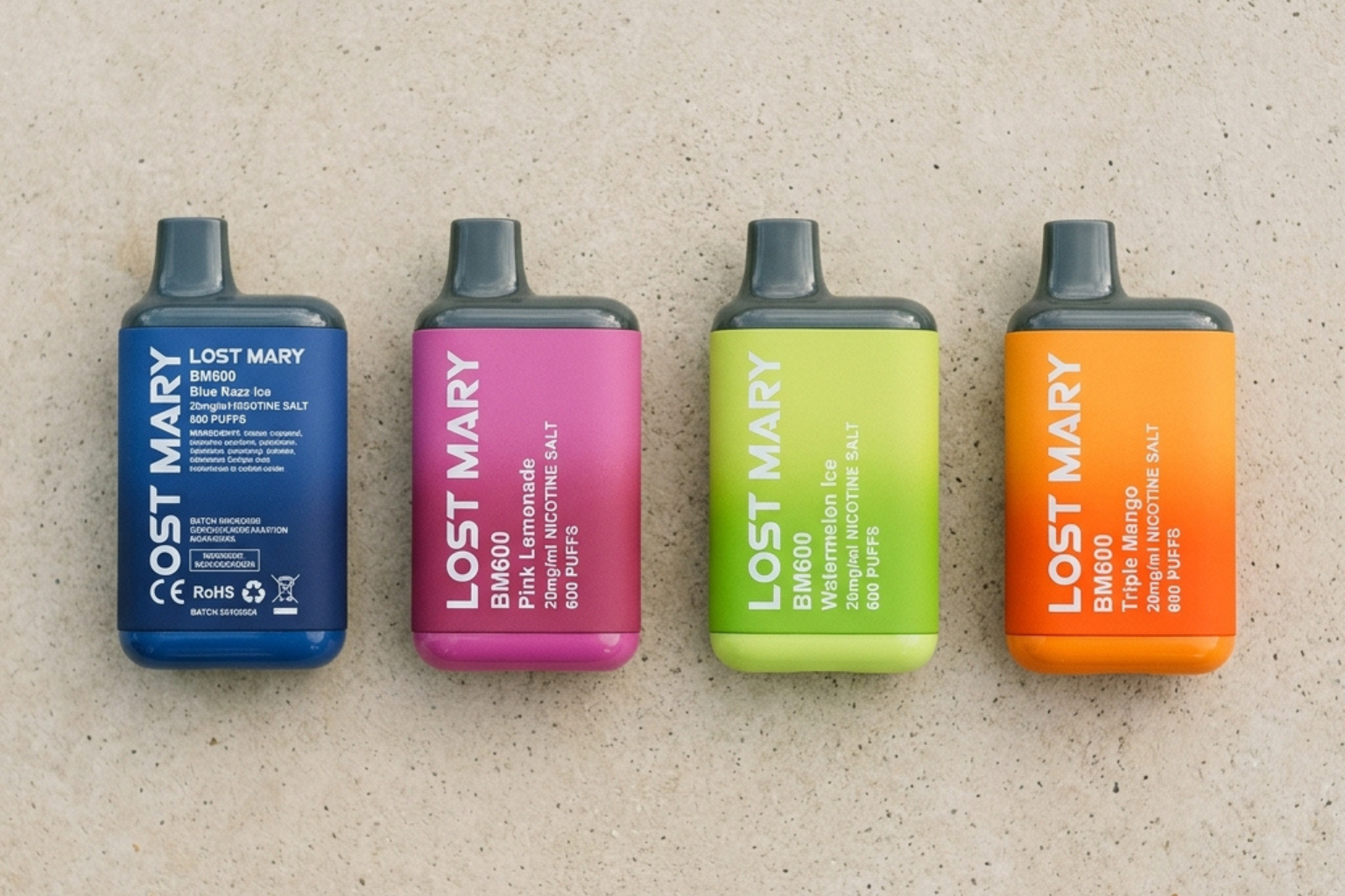 5–6 bunte Einweg-Vapes verschiedener Marken nebeneinander auf weissem oder pastellfarbenem Hintergrund – Lost Mary BM600, Elf Bar 600, Geek Bar Pulse